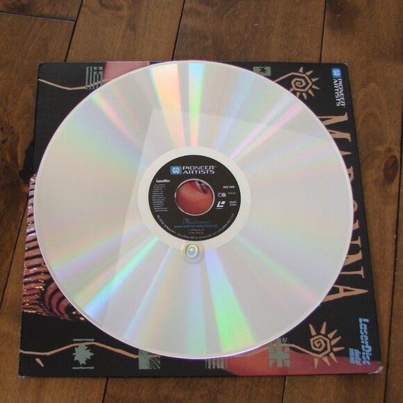 Madonna Blond Ambition World Tour Live Laserdisc 1990 Excellent!!! - Picture 10 of 12